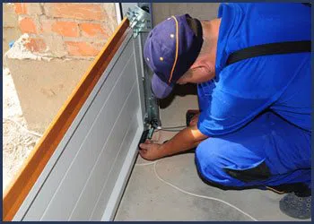 Neighborhood Garage Door Fresh Meadows, NY 347-263-8205 - cont-door-instiallation-t-22-gr-23m